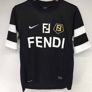 フェンディナイキ(FENDI×NIKE)　フェンディスーパーコピーパロディ 2017年EUファッション FD002