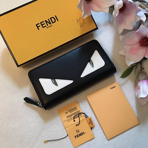 FENDI ( フェンディスーパーコピー ) Monster Eye ジップ 長財布 FD066