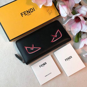 FENDI ( フェンディスーパーコピー ) バグス ジップ 長財布 FD068