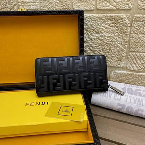 FENDI ( フェンディスーパーコピー ) 二つ折りZIP財布 7M0264 A72V CONTINENTAL NAPPA FD088