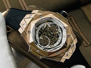 HUBLOT ウブロスーパーコピー ビッグ·バン ウニコ サンブルーⅡ キングゴールド パヴェ 418.OX.2001.RX.MXM20