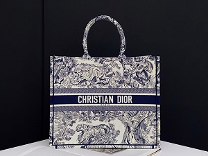 ディオール スーパーコピー DIOR BOOK TOTE M1286ZTDT_M808