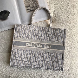 ディオール スーパーコピー DIOR BOOK TOTE M1286ZRIW_M932