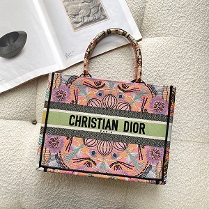 ディオール スーパーコピー DIOR BOOK TOTE M1296ZRLE_M886