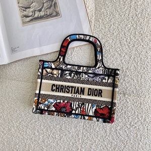 ディオール スーパーコピー DIOR BOOK TOTE ミニバッグ S5475ZWRF_M941