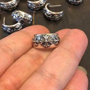 クロムハーツスーパーコピー Chrome Hearts ピアス CHNO-0033 Silver925