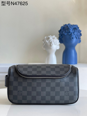 2021新作ルイヴィトンスーパーコピー Damier Graphite N47625 ルイヴィトン偽物 代引き