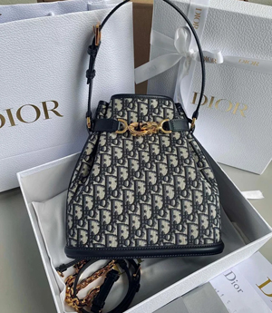 ディオール C EST DIOR バッグ ミディアム ブルー（M2271UTZQ_M928）