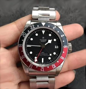 チューダー BLACK BAY GMT/ 41mm 自動機械時計 M79830RB-0001