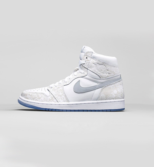 30周年記念 NIKE Air Jordan 1 Retro High OG 