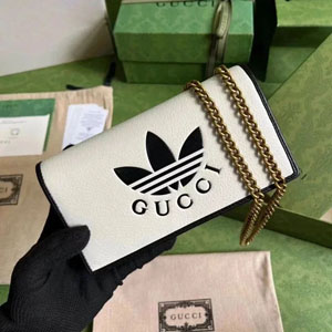 adidas x Gucci スーパーコピー チェーン ウォレット ホワイト（621892）