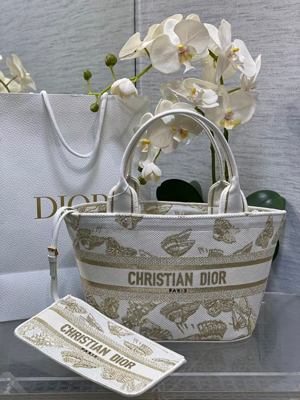 2024新作 ディオール Christian Dior クルーズ コレクション パニエ シャポーバッグ M1328CECH_M01E