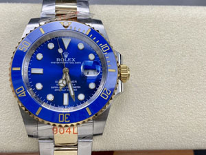 ロレックススーパーコピー Rolex サブマリーナー デイト 116613LB登場！これは見逃せないな！