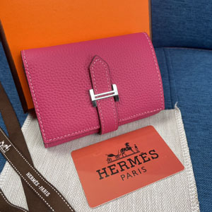 HERMES エルメス スーパーコピー ベアン ３折コンパクト財布 牛革 ローズレッド 147