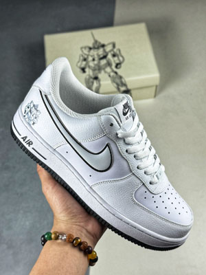 ナイキスーパーコピー Air Force 1 07 Low KK1256-657登場！これは見逃せないな！