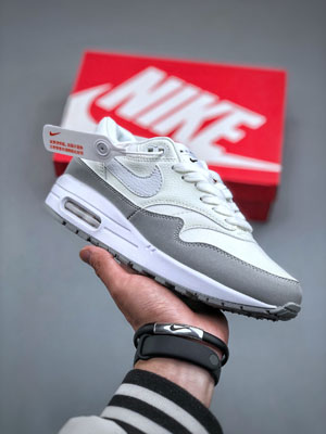 ナイキスーパーコピー AIR MAX 1 87 LX NBHD NK051登場！これは見逃せないな！