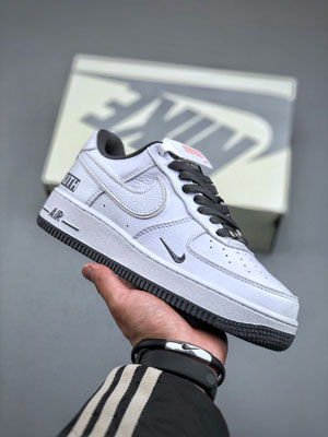 ナイキスーパーコピー Air Force 1 Low 07 KITH KT1659 010登場！これは見逃せないな！