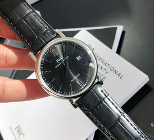 【GD工場製】IWC スーパーコピー ポートフィノ オートマティック  自動巻 腕時計 ブラックの文字盤 IW356502