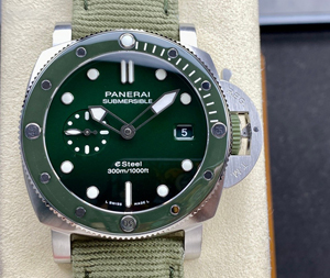 【SBF工場出品】OFFICINE PANERAI パネライ スーパーコピー サブマーシブル クアランタクアトロ PMA01287 44mm