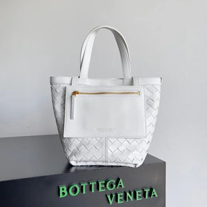 BOTTEGA VENETA ボッテガヴェネタ スーパーコピー イントレチャートレザーのスモールトートバッグ チョーク（754916VCPP19104）