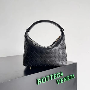 BOTTEGA VENETA ボッテガヴェネタ スーパーコピー イントレチャートレザーのミニショルダーバッグ ブラック（754443V3IV18425）