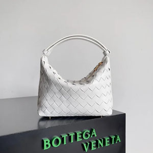 BOTTEGA VENETA ボッテガヴェネタ スーパーコピー イントレチャートレザーのミニショルダーバッグ ホワイト（754443）