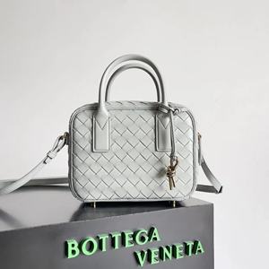 BOTTEGA VENETA ボッテガヴェネタ スーパーコピー Small Getaway レディースバッグ トートバッグ ショルダーバッグ（776736VCPP11557）