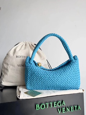 BOTTEGA VENETA ボッテガヴェネタ スーパーコピー トスカ イントレチャート スモール ハンドバッグ（716974）