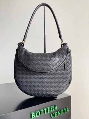 BOTTEGA VENETA ボッテガヴェネタ スーパーコピー ミディアム ジェメッリ ショルダーバッグ（764281VCPP11019）