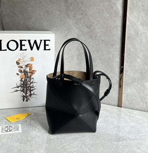 LOEWE ロエベ スーパーコピー パズルフォルドトート ミニ（シャイニーカーフ）ブラック A657V25X01