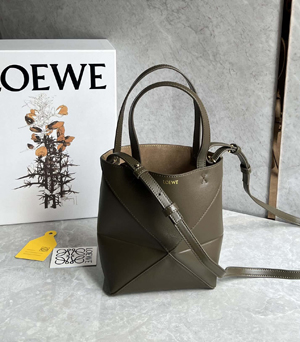 LOEWE ロエベ スーパーコピー パズルフォルドトート ミニ（シャイニーカーフ）ダークカーキグリーン A657V25X01