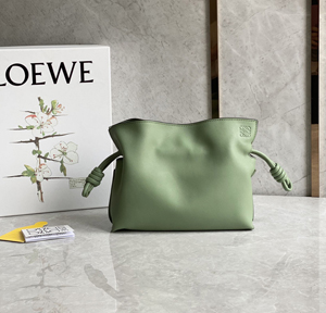 LOEWE ロエベ スーパーコピー フラメンコクラッチ ミニ（ナパカーフ）ライトグリーン A411FC2X73