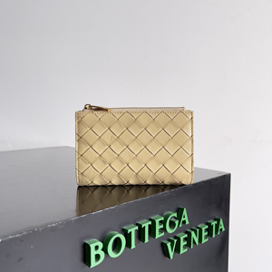 BOTTEGA VENETA ボッテガヴェネタ スーパーコピー ミディアム イントレチャート 二つ折りファスナーウォレット（667468VCPP29776）