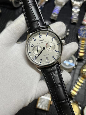 日本国内発送：IWC スーパーコピー ポルトギーゼ オートマチック42 IW501702