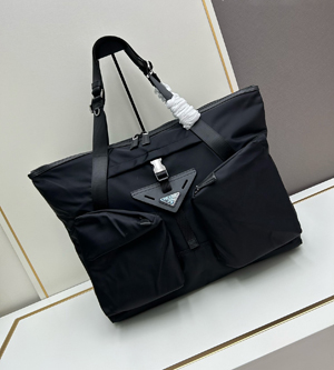 PRADA スーパーコピー プラダ Re-Nylon xレザー トラベルバッグ ブラック（2VC040_2DW3_F0002_V_NYO）