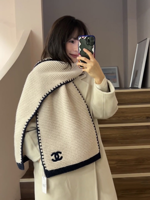 【CHANEL】シャネル スーパーコピー カシミヤマフラー CCロゴ ホワイト（AA9202 B13195 N0936）