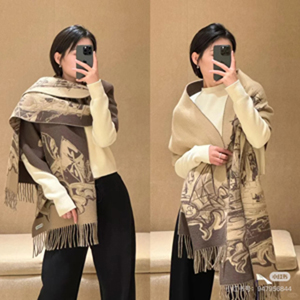 【Burberry】バーバリー スーパーコピー タワーブリッジ カシミアスカーフ サンド（80997511）